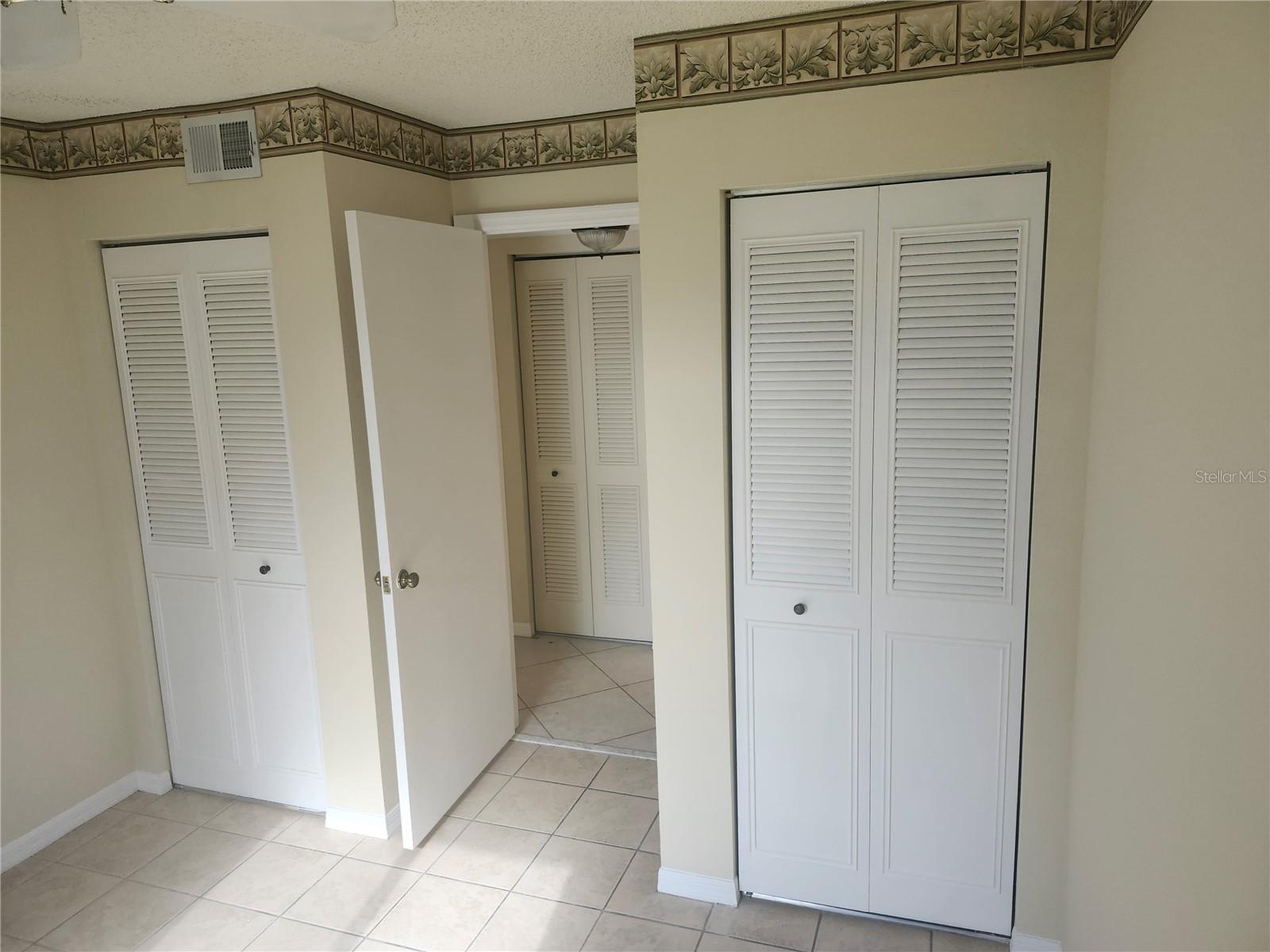 PINE RIDGE AT SUGAR CREEK - Residential