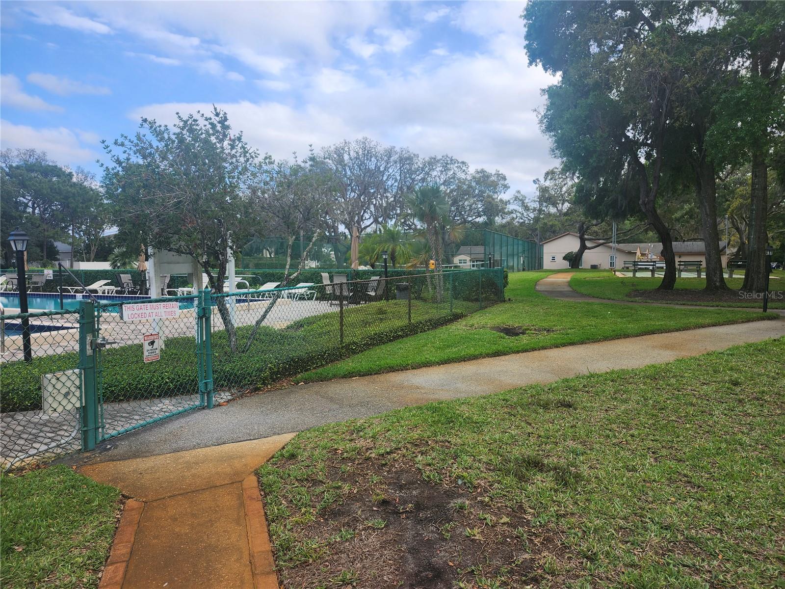 PINE RIDGE AT SUGAR CREEK - Residential