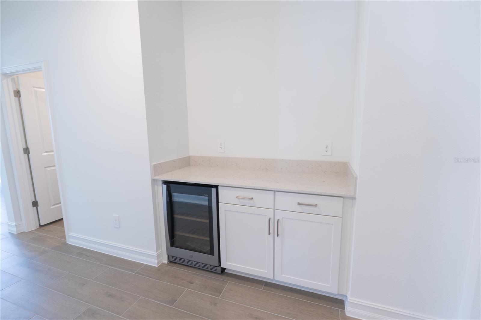 PEARL ESTATES - Residential Lease
