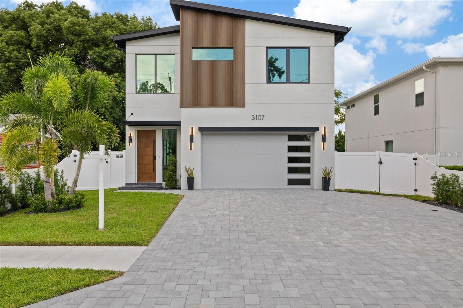 3107 W BEACH STREET