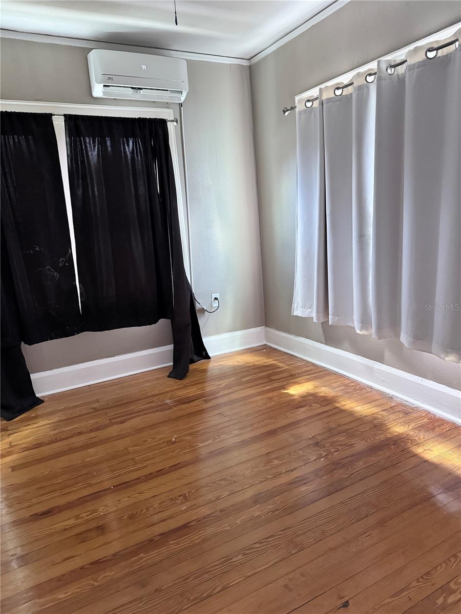 DIXIELAND REV - Residential