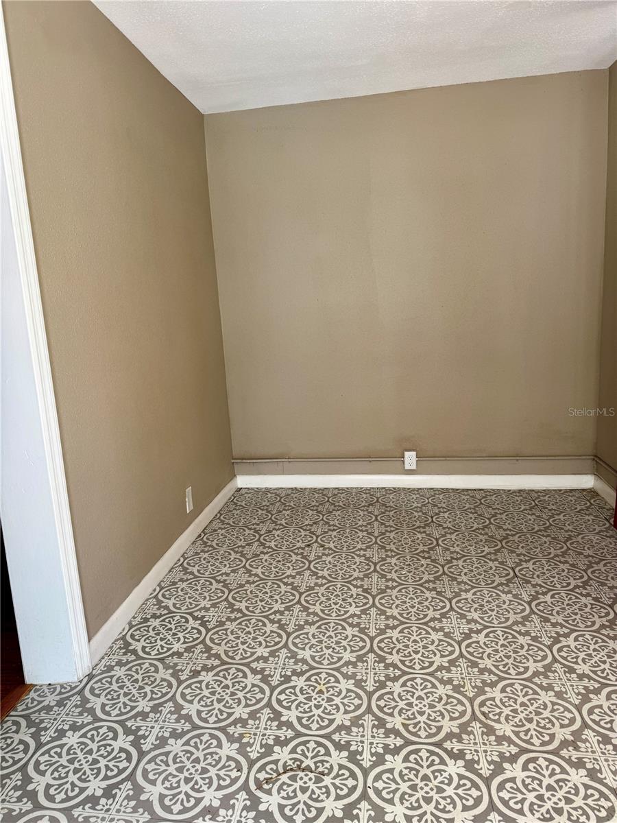 DIXIELAND REV - Residential