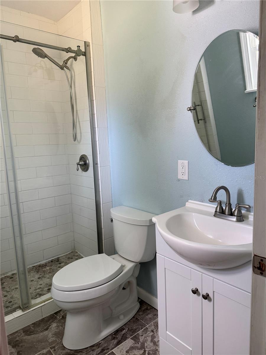 DIXIELAND REV - Residential