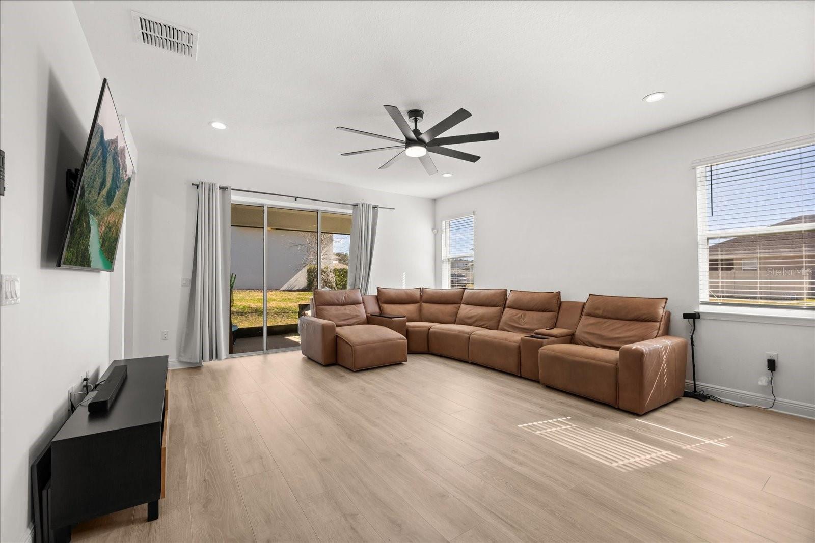 4484 LIONS GATE AVENUE