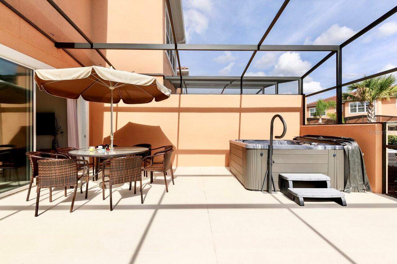 REGAL OAKS AT OLD TOWN - Residential