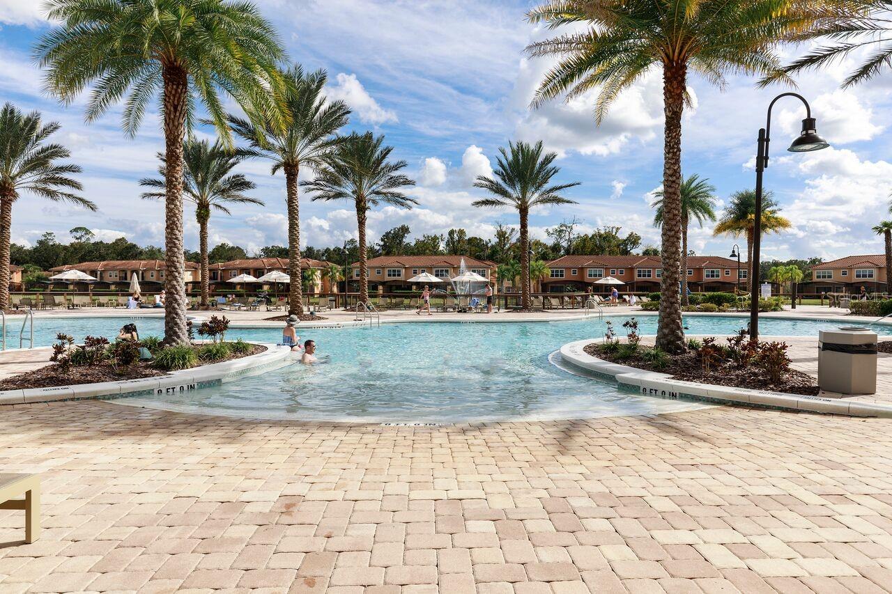 REGAL OAKS AT OLD TOWN - Residential