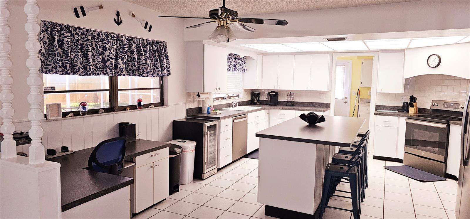 PINE LAKES - Residential Lease