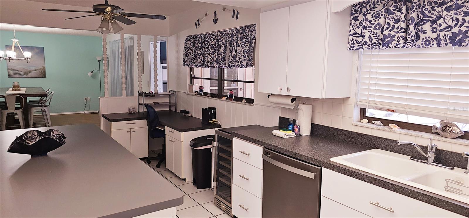 PINE LAKES - Residential Lease