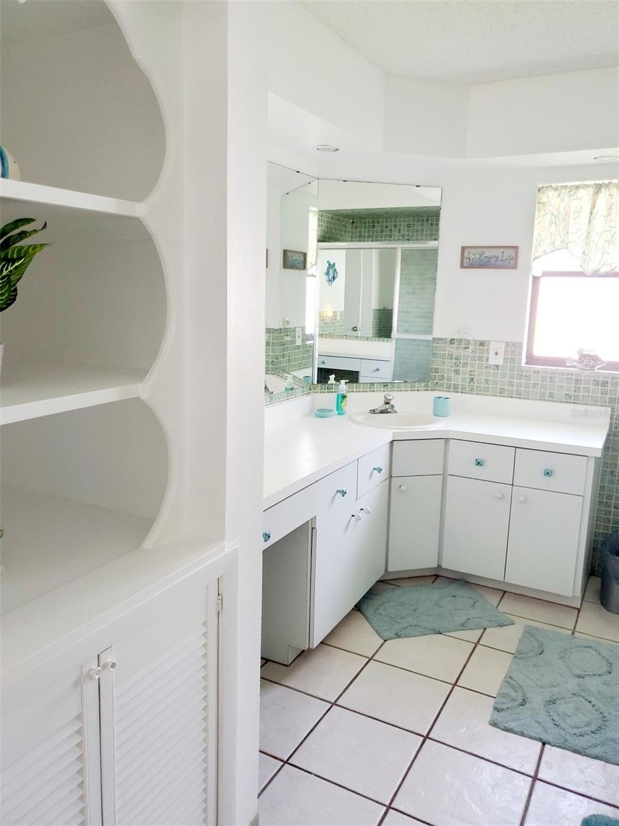 PINE LAKES - Residential Lease