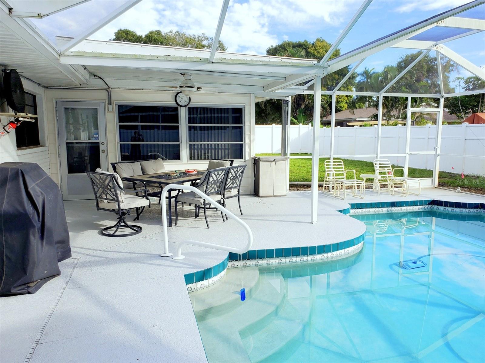 PINE LAKES - Residential Lease