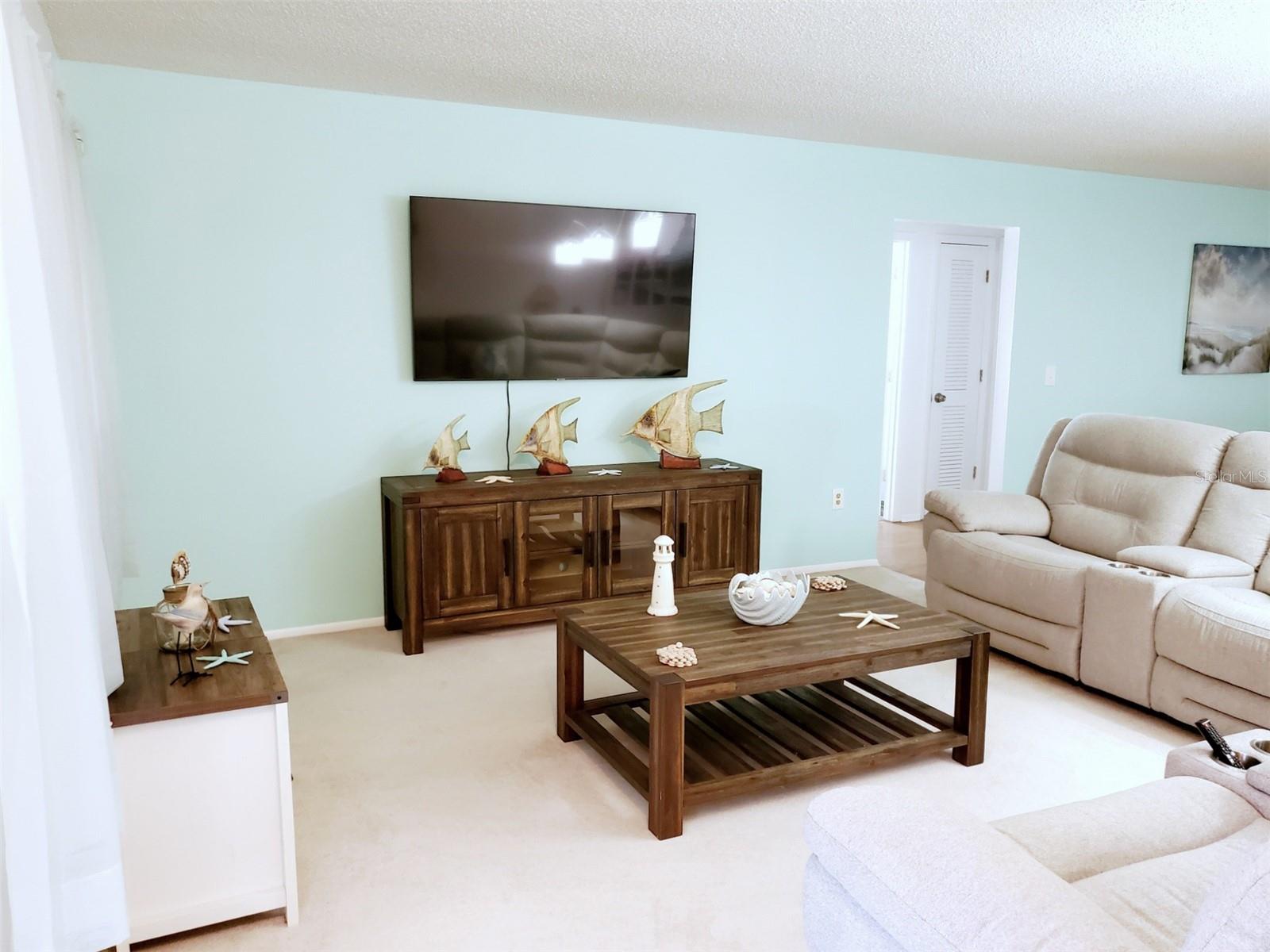 PINE LAKES - Residential Lease