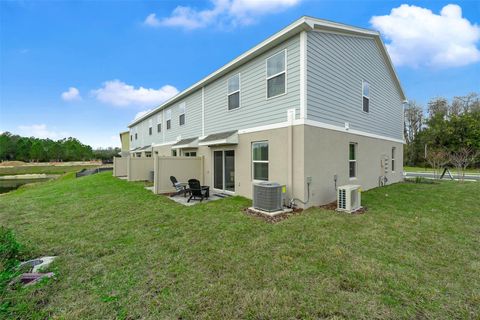 A home in TAVARES