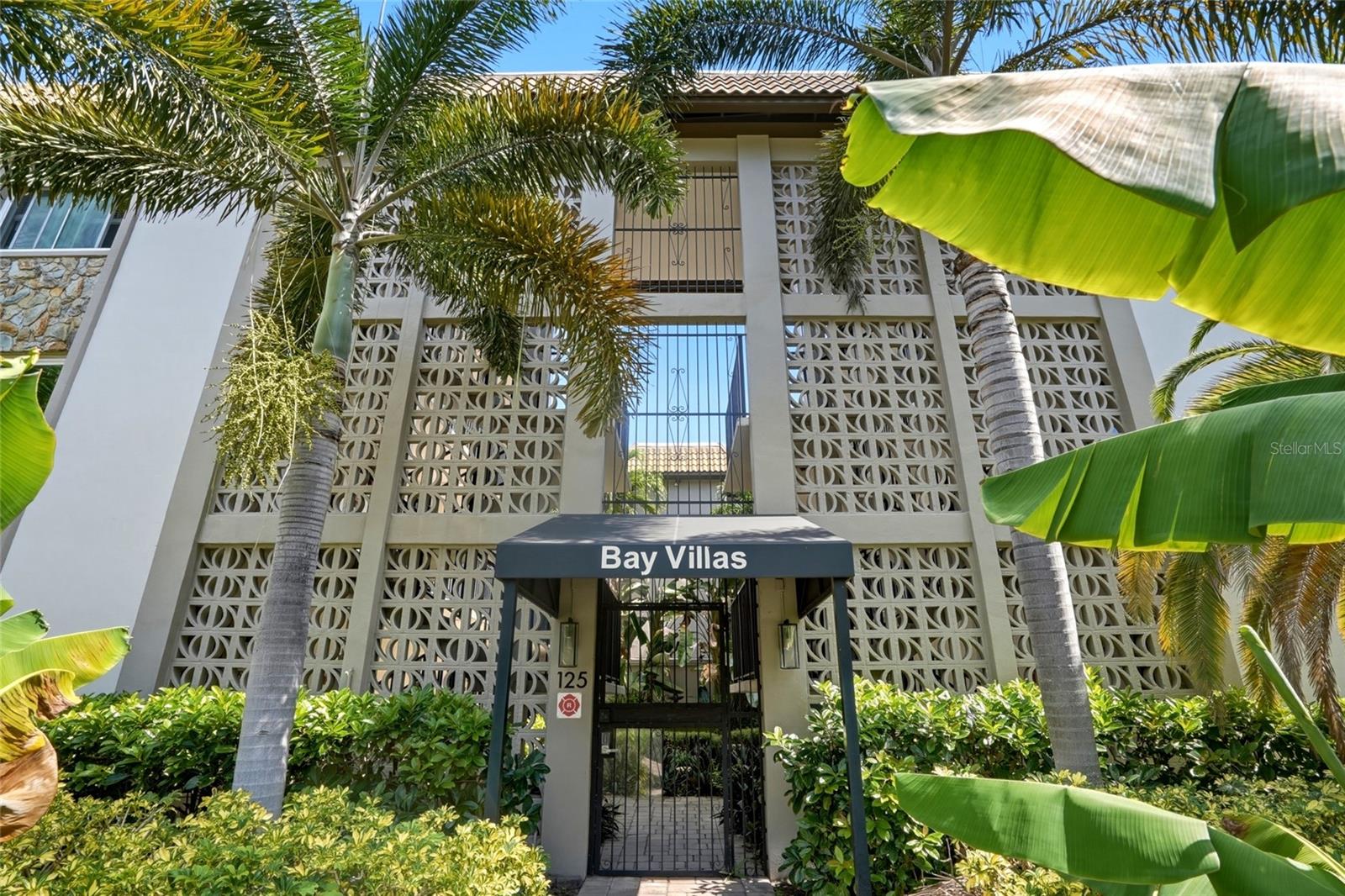 125 5TH AVENUE NE 210