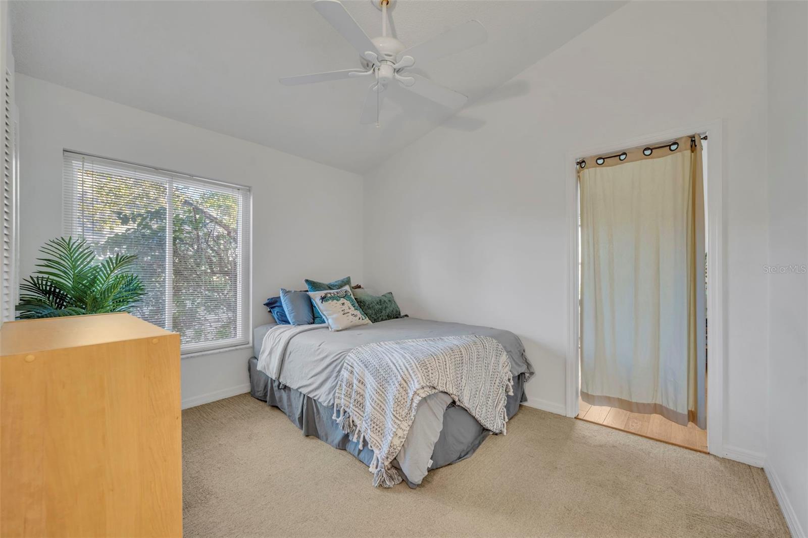 PIEDMONT LAKES PH 02 - Residential