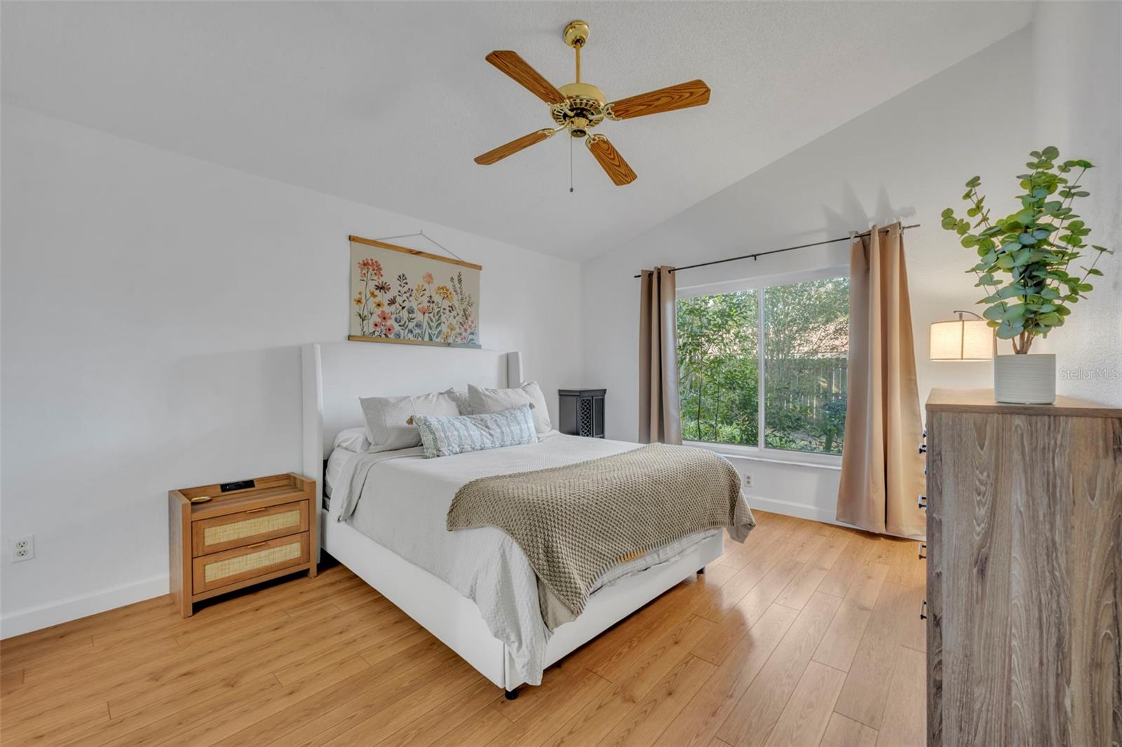 PIEDMONT LAKES PH 02 - Residential