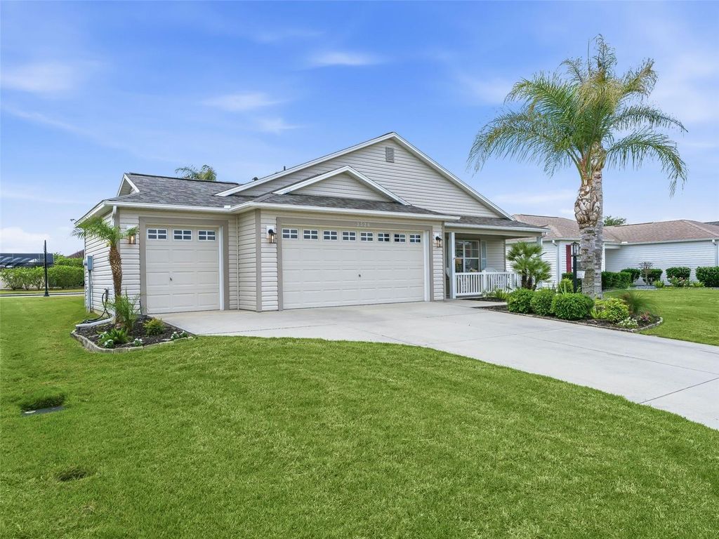 Photo of 3526 Ridgewood Path, The Villages, FL 32163 (MLS # G5112141)