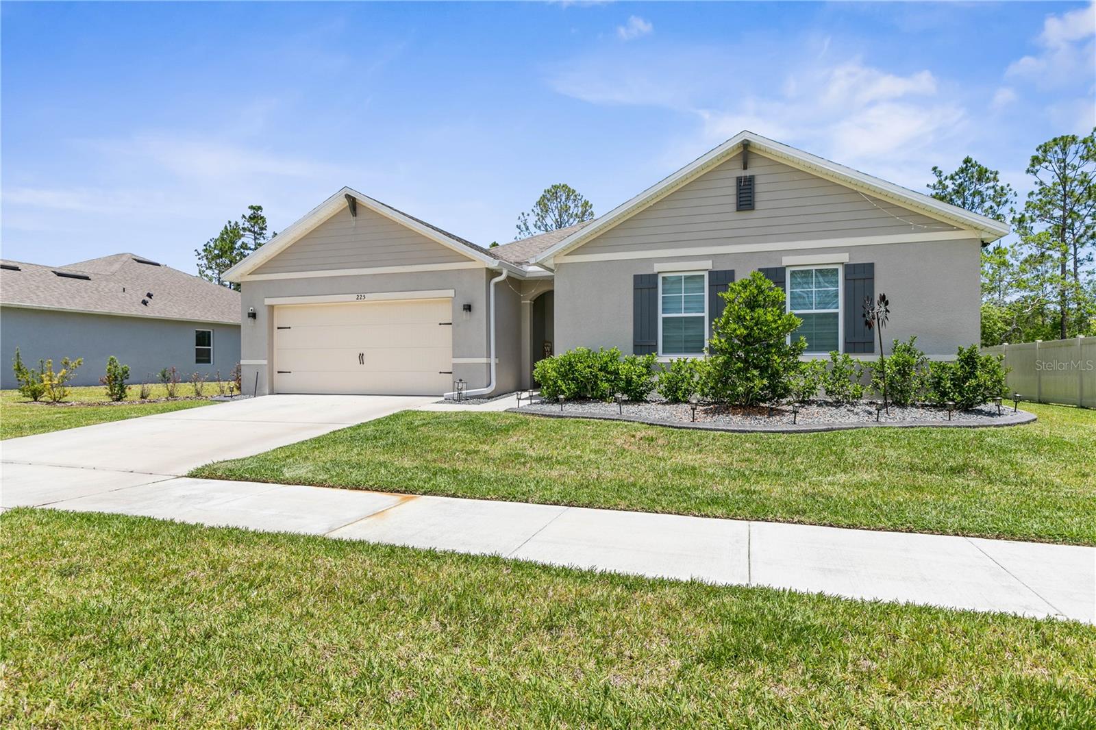 225 SUNSET POINT DRIVE