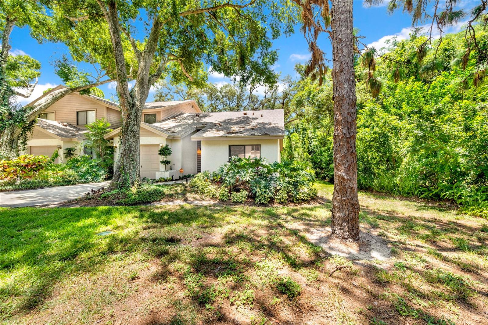 Photo 1 of 37 — 1900 WHISPERING WAY, TARPON SPRINGS, FL 34689