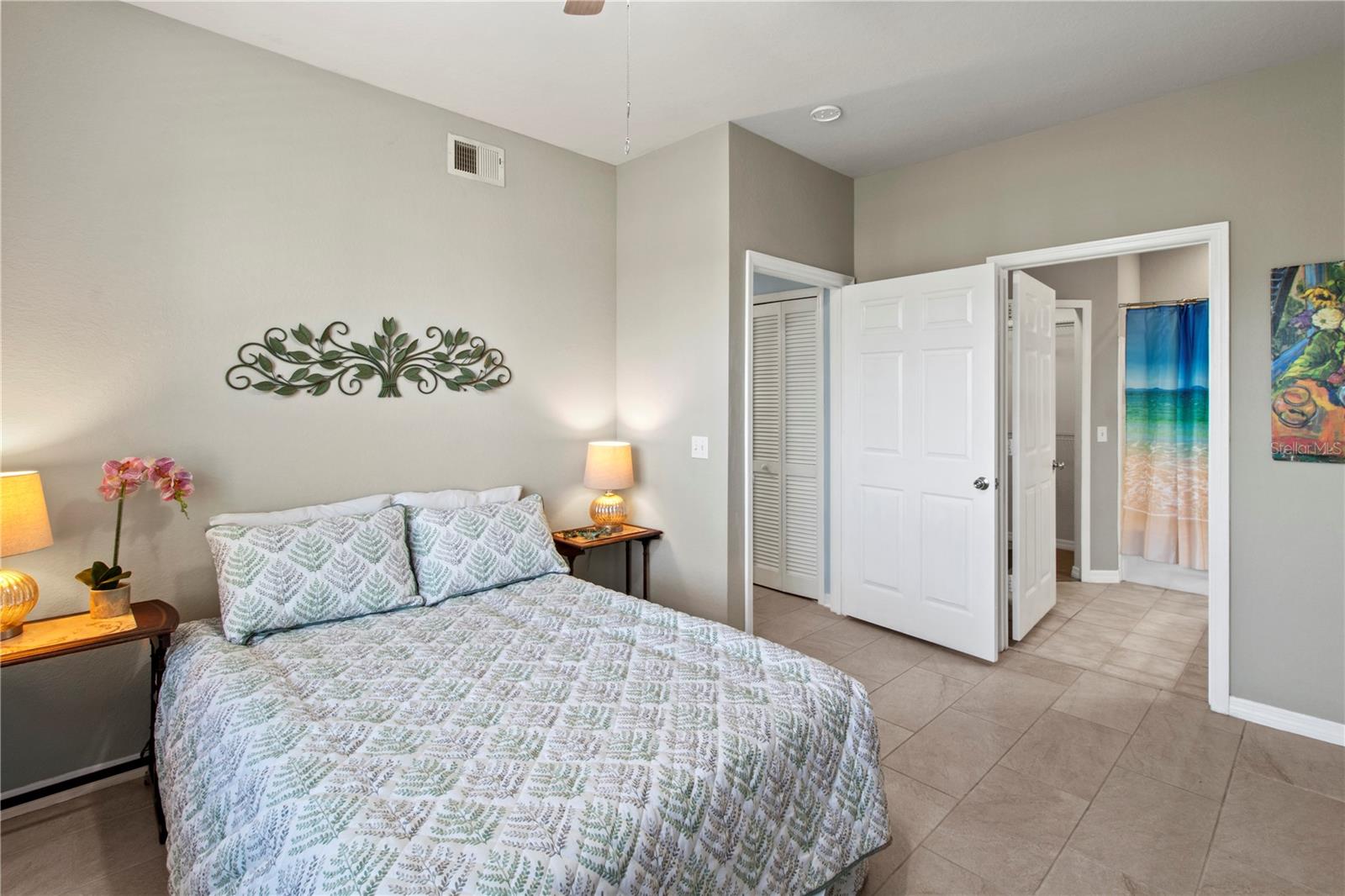 ADMIRALS WALK - Residential Lease