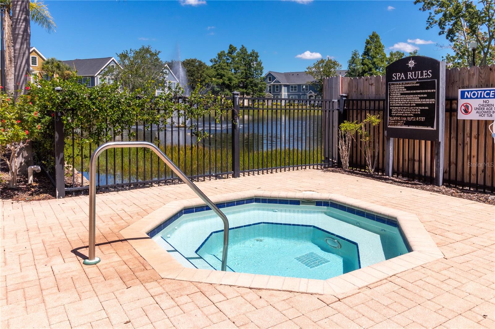 ADMIRALS WALK - Residential Lease