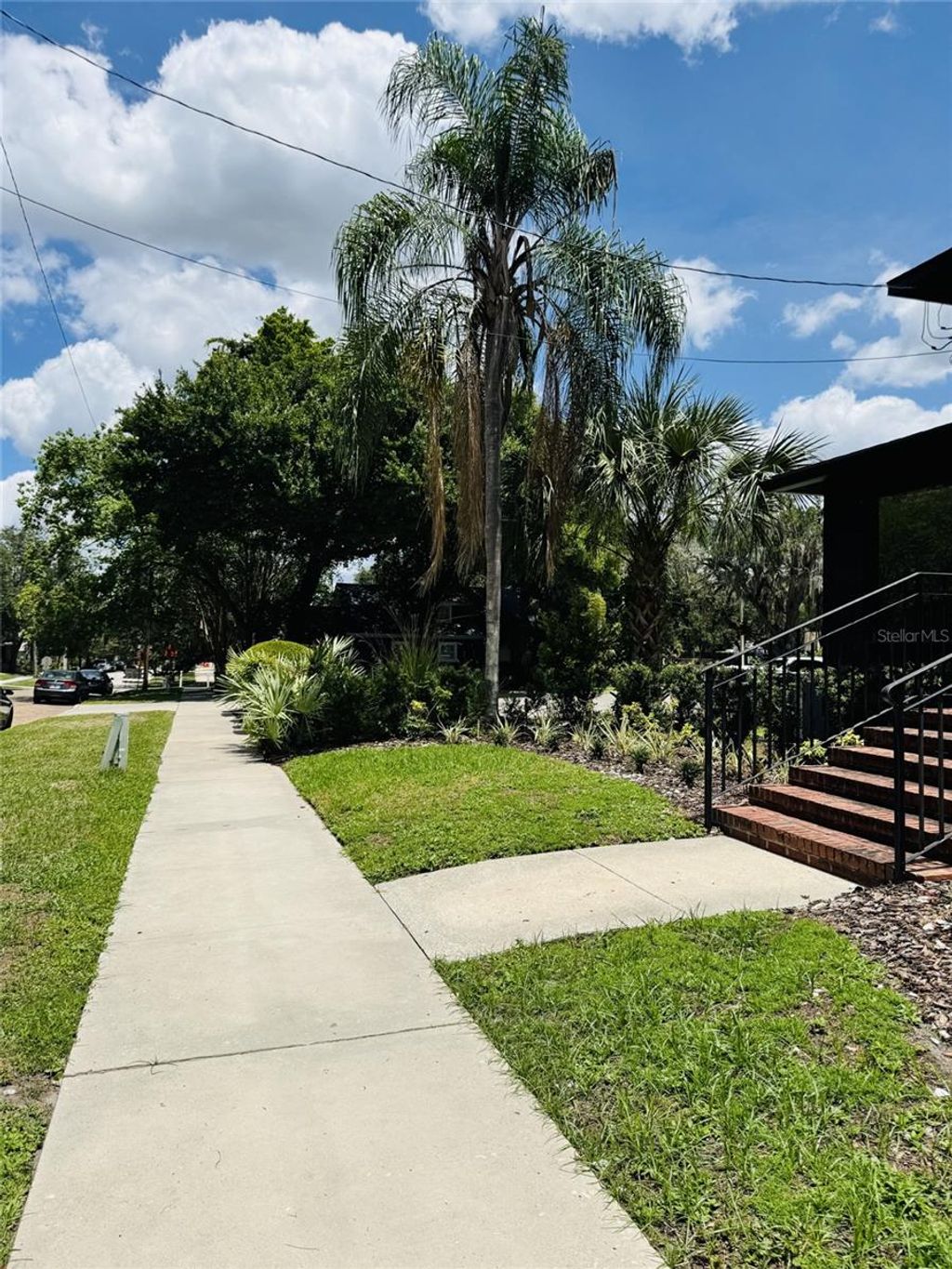 Photo of 516 E Jackson Street, Orlando, FL 32801 (MLS # O6413796)
