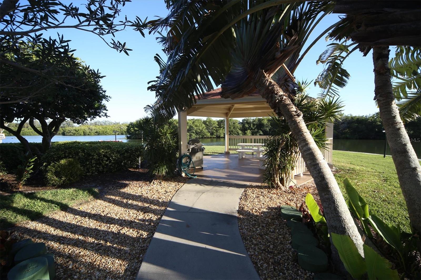 POINTE ON MIDNIGHT PASS - Residential Lease