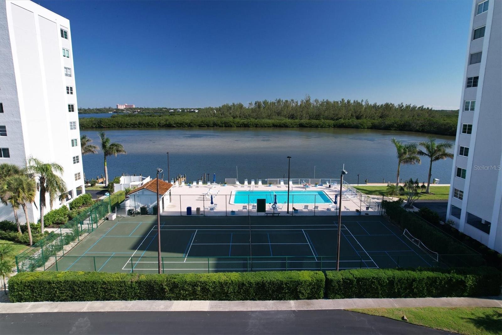 POINTE ON MIDNIGHT PASS - Residential Lease