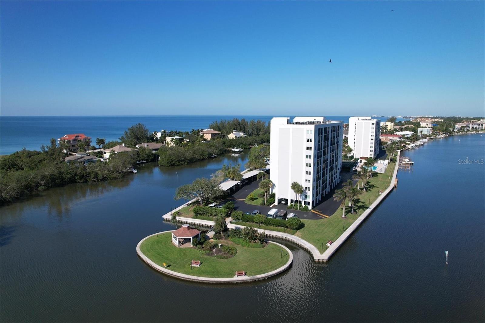 POINTE ON MIDNIGHT PASS - Residential Lease