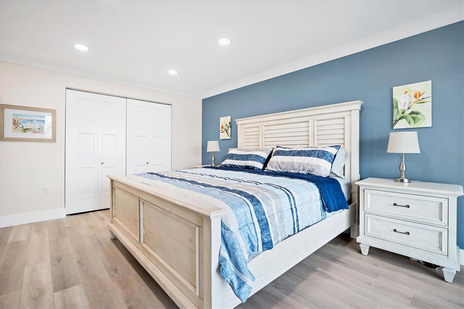 POINTE ON MIDNIGHT PASS - Residential Lease