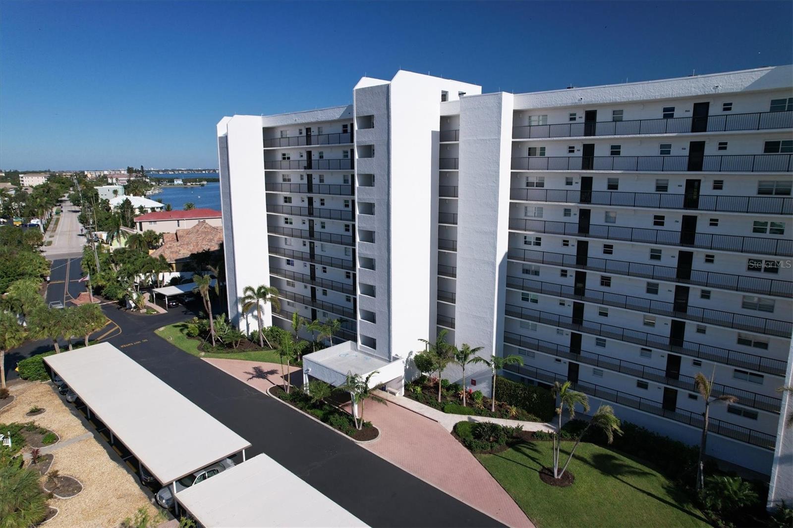 POINTE ON MIDNIGHT PASS - Residential Lease