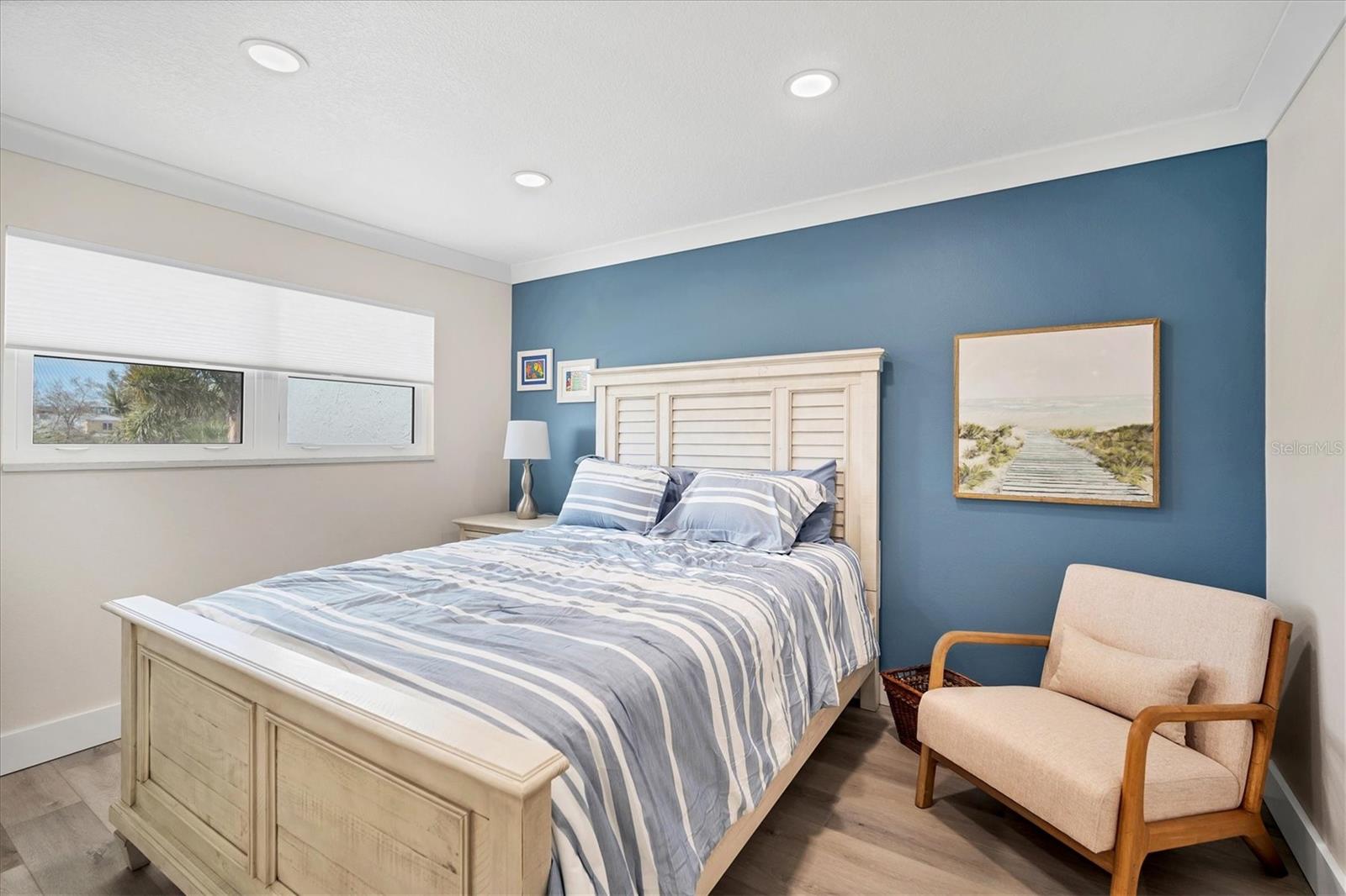 POINTE ON MIDNIGHT PASS - Residential Lease