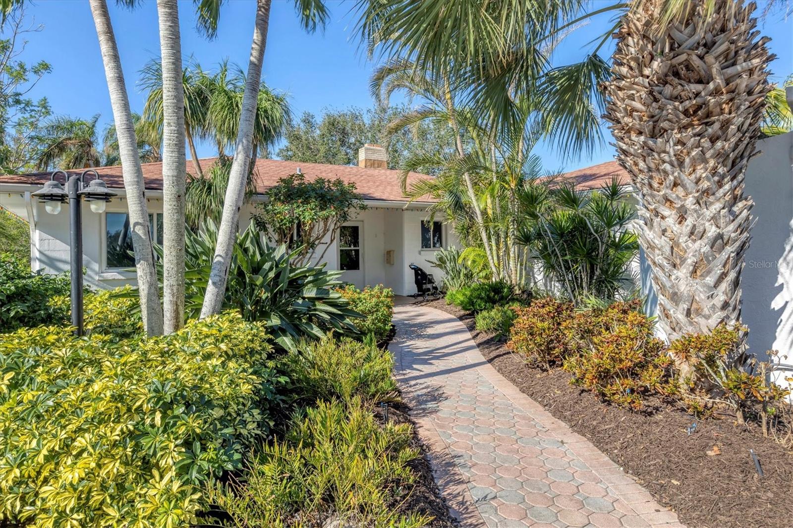 POINTE ON MIDNIGHT PASS - Residential Lease
