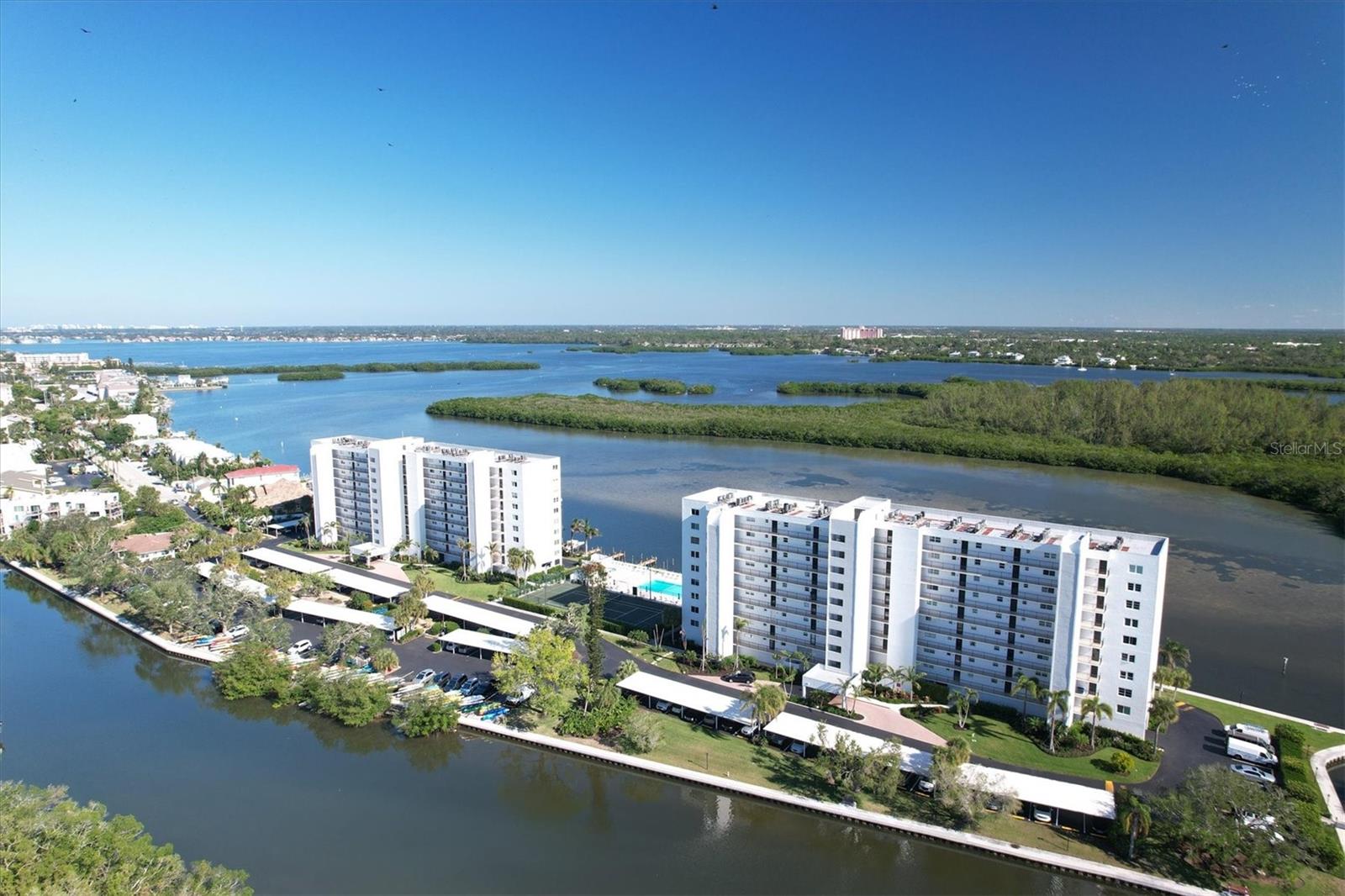 POINTE ON MIDNIGHT PASS - Residential Lease