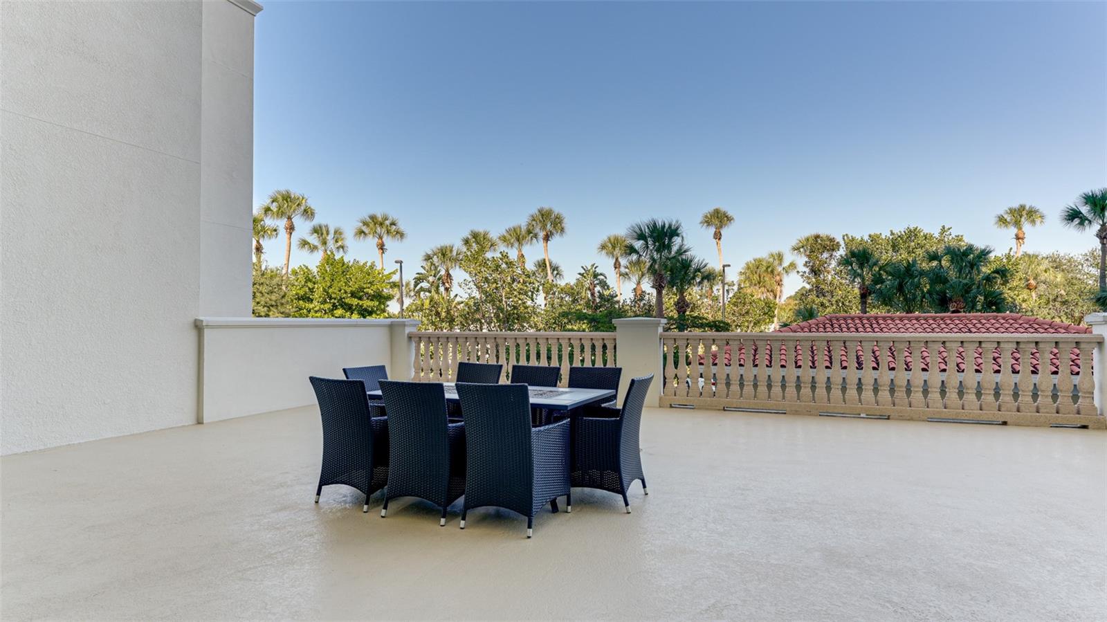 THE PALMS AT RIVIERA DUNES PH I - Residential Lease