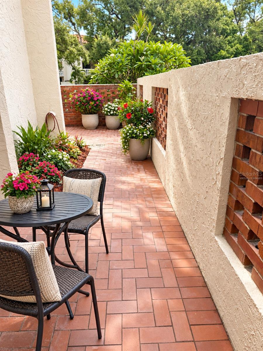 Photo of 1012 Pearce Drive #111, Clearwater, FL 33764 (MLS # TB8542636)