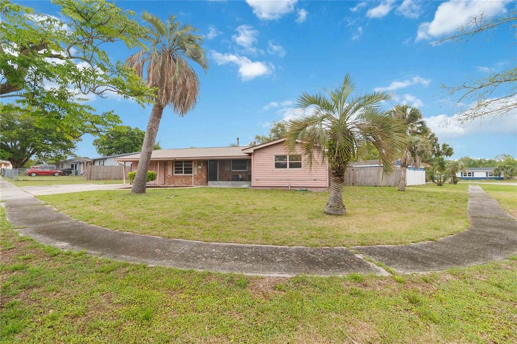 Photo of 2601 Kimberly Drive, Deltona, FL 32738 (MLS # O6397415)