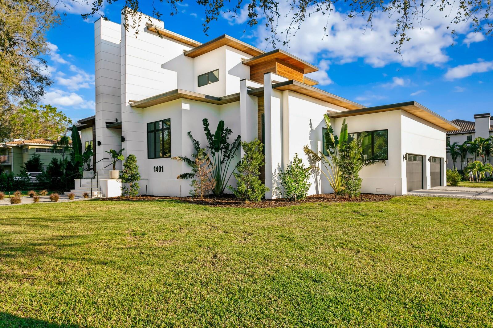 SNELL ISLE BRIGHTBAY - Residential