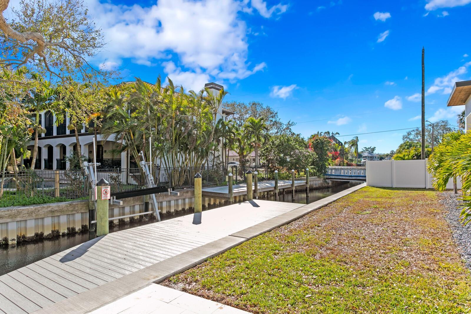SNELL ISLE BRIGHTBAY - Residential