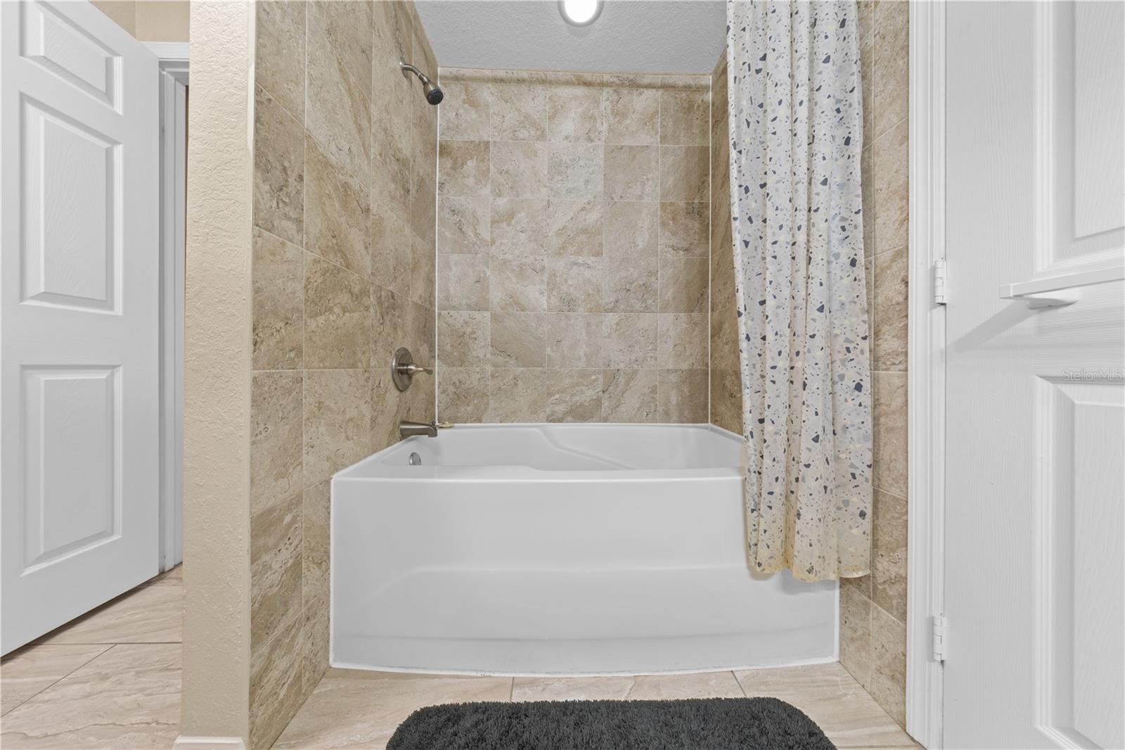 AZUR/METROWEST - Residential