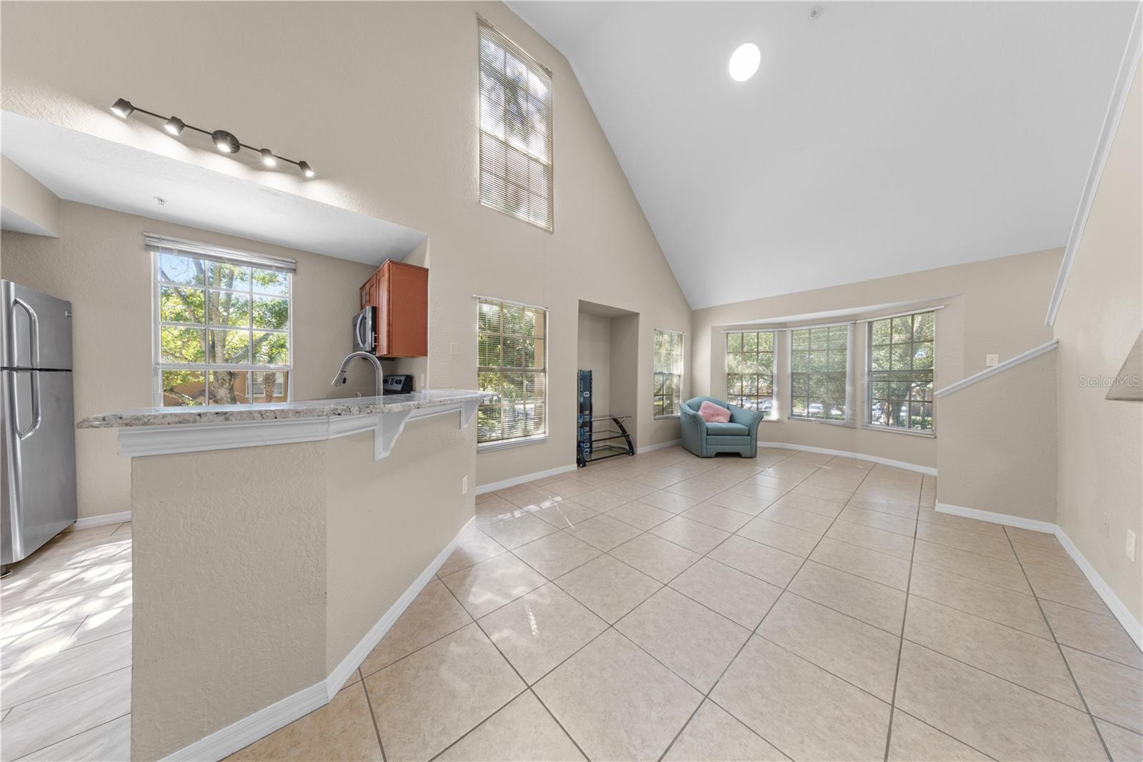 AZUR/METROWEST - Residential