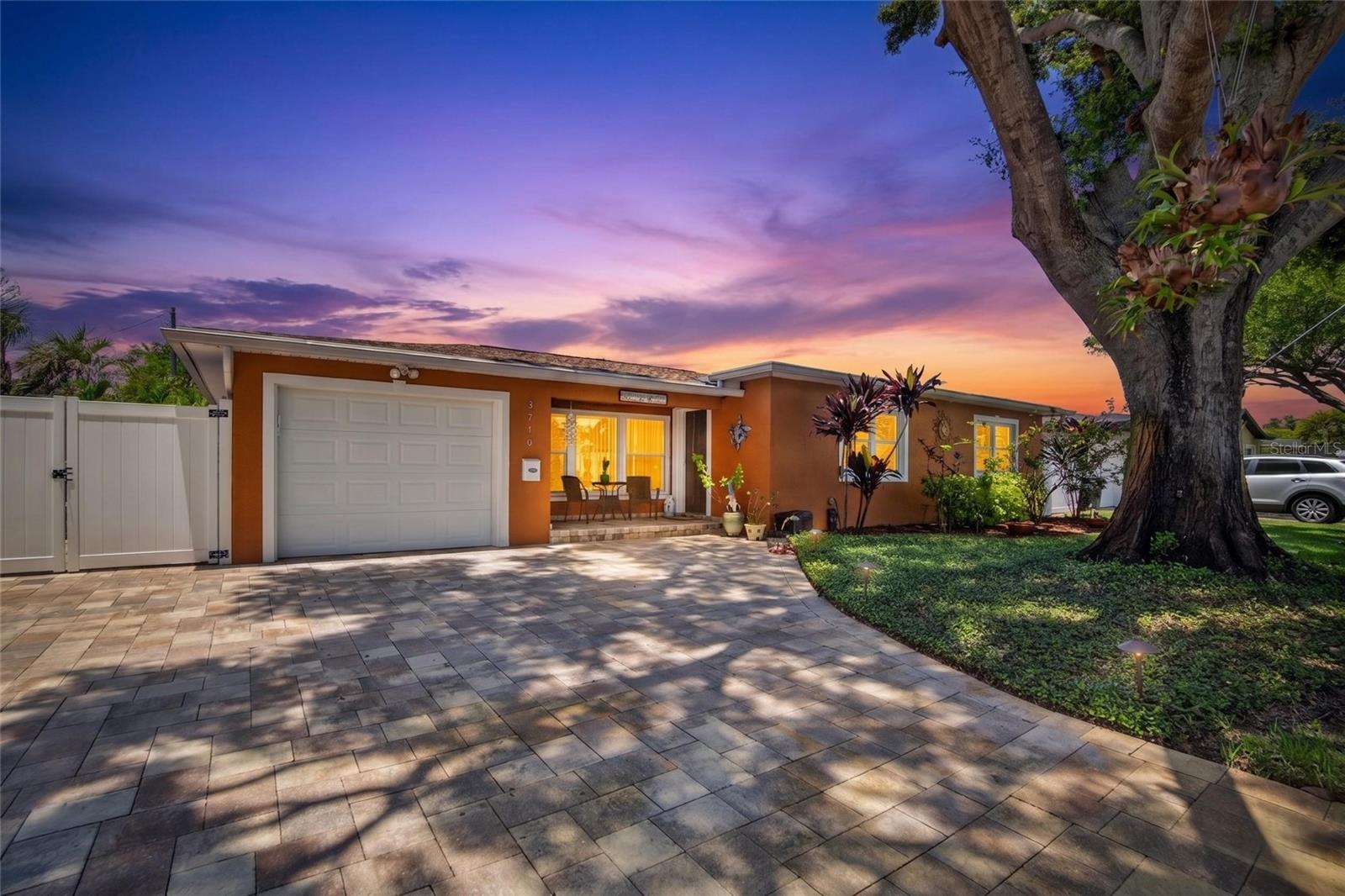 SIRMONS ESTATES - Residential