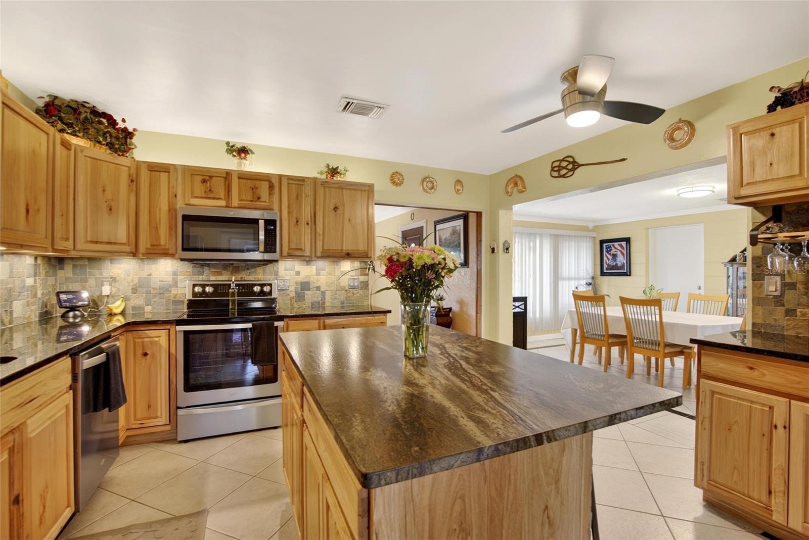 SIRMONS ESTATES - Residential