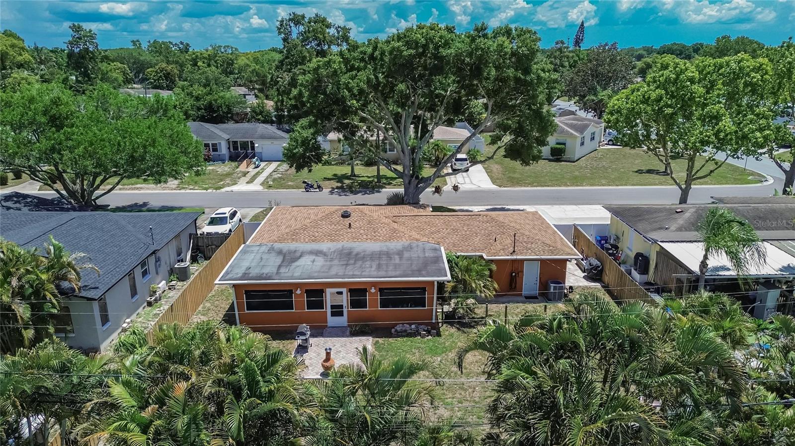 SIRMONS ESTATES - Residential