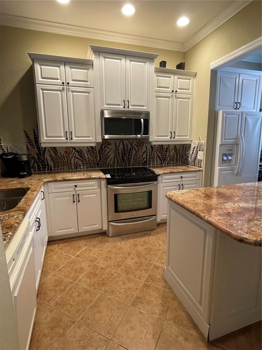 CALIENTE APTS CONDO - Residential