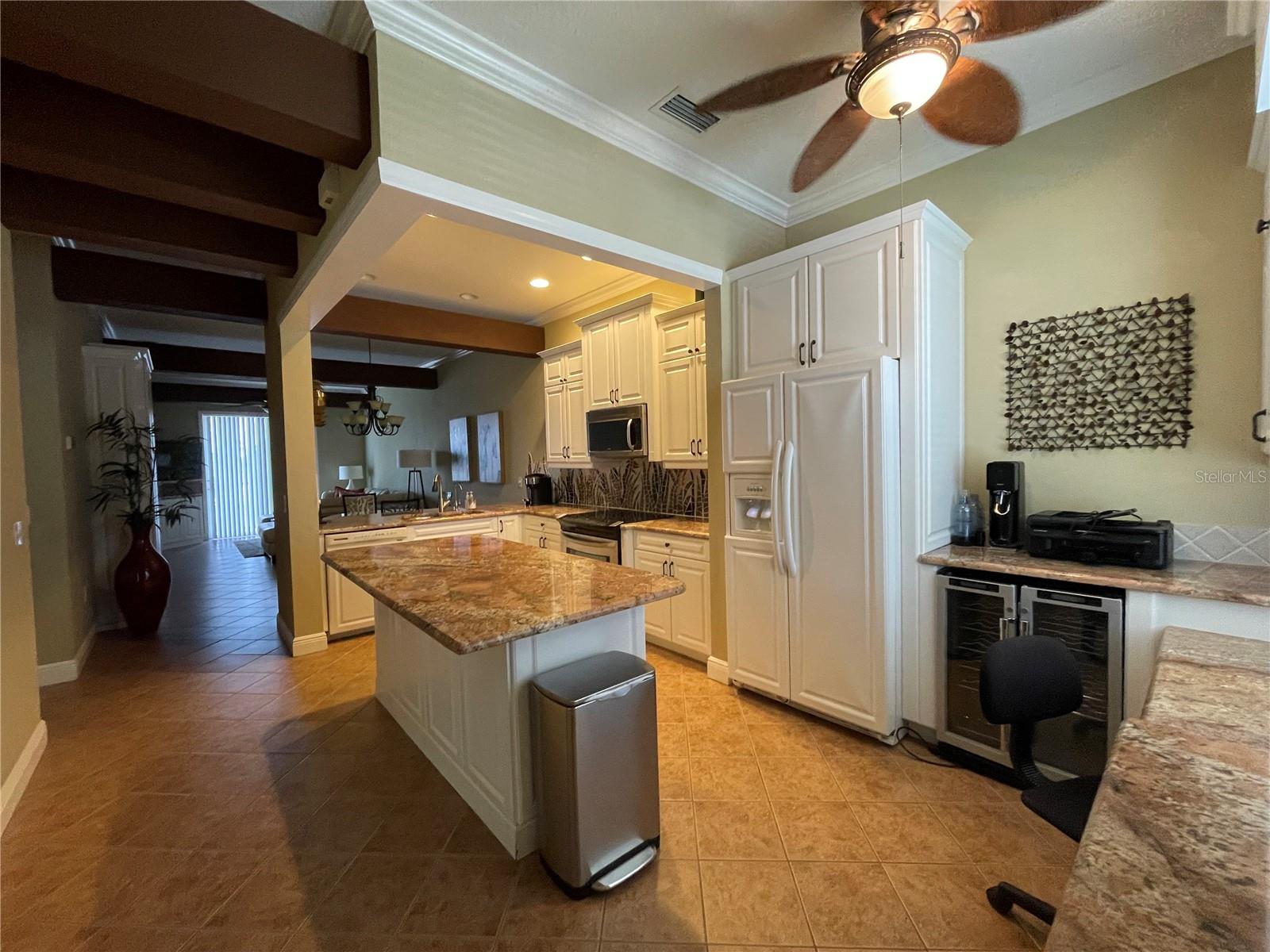 CALIENTE APTS CONDO - Residential