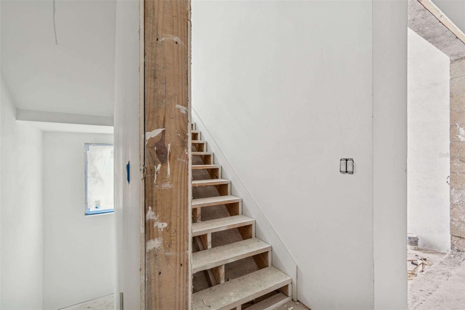 WEST SHORE CREST - Residential