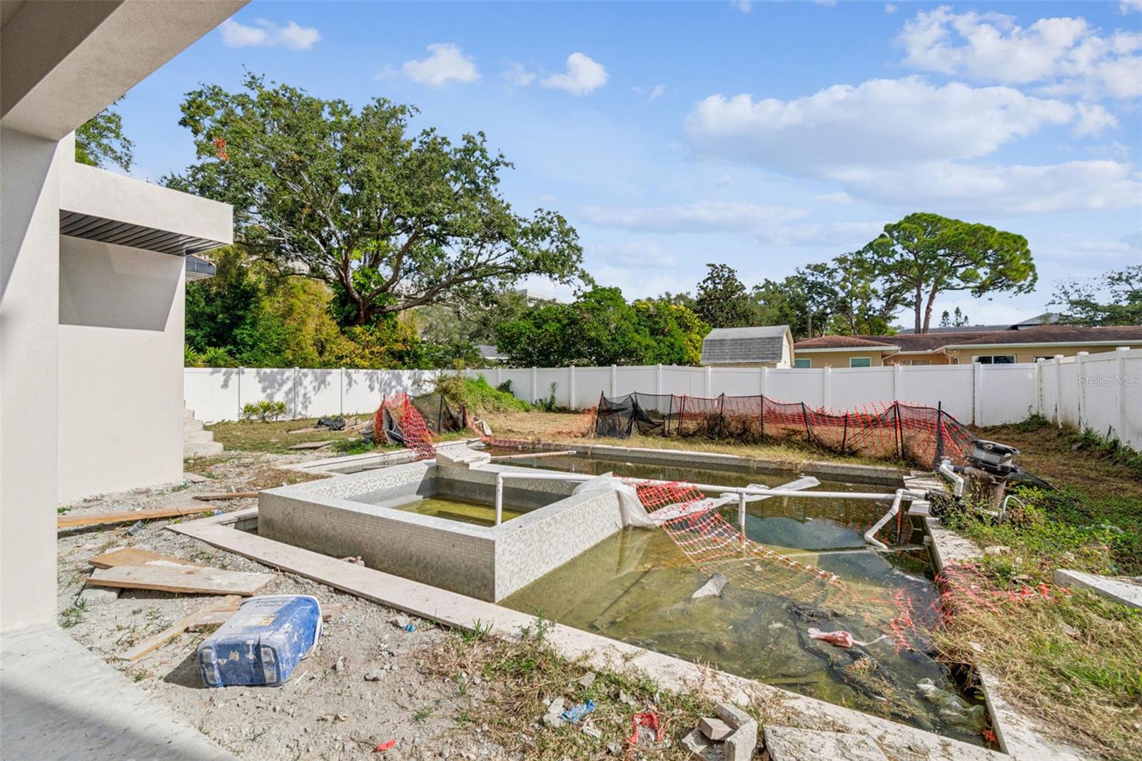 WEST SHORE CREST - Residential