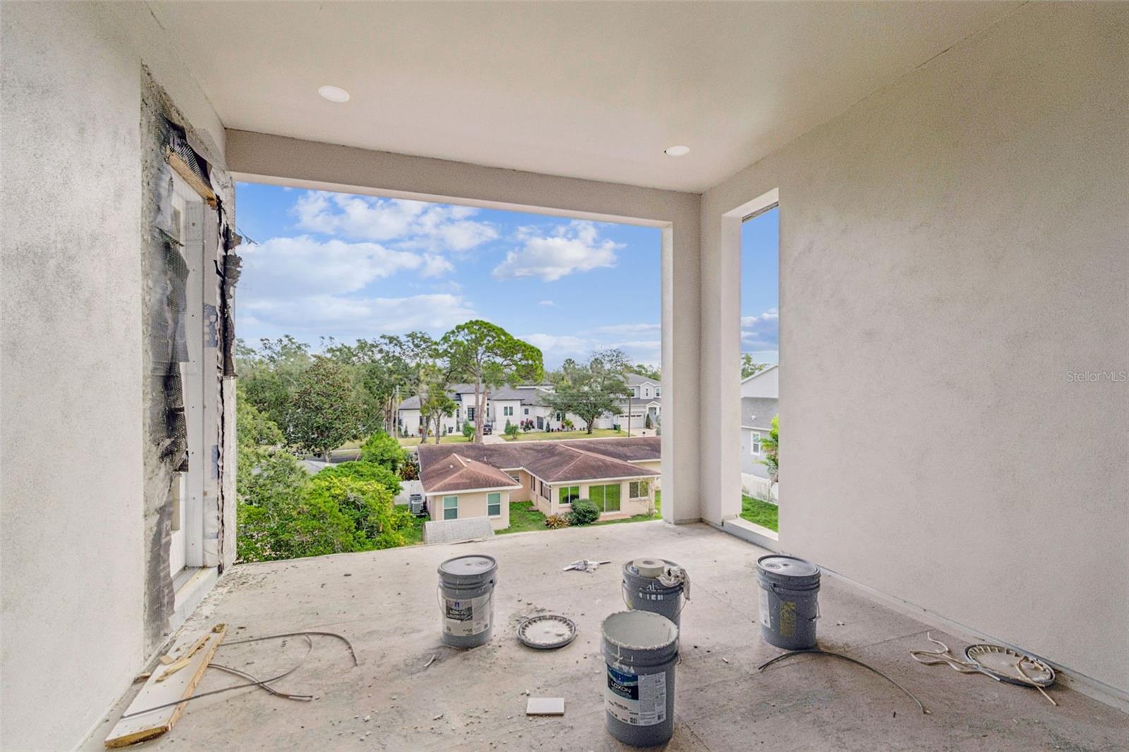 WEST SHORE CREST - Residential