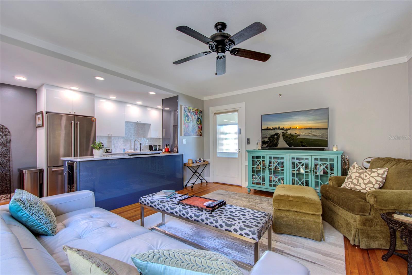 Search Properties for Sale 4 130 4TH AVENUE N 610