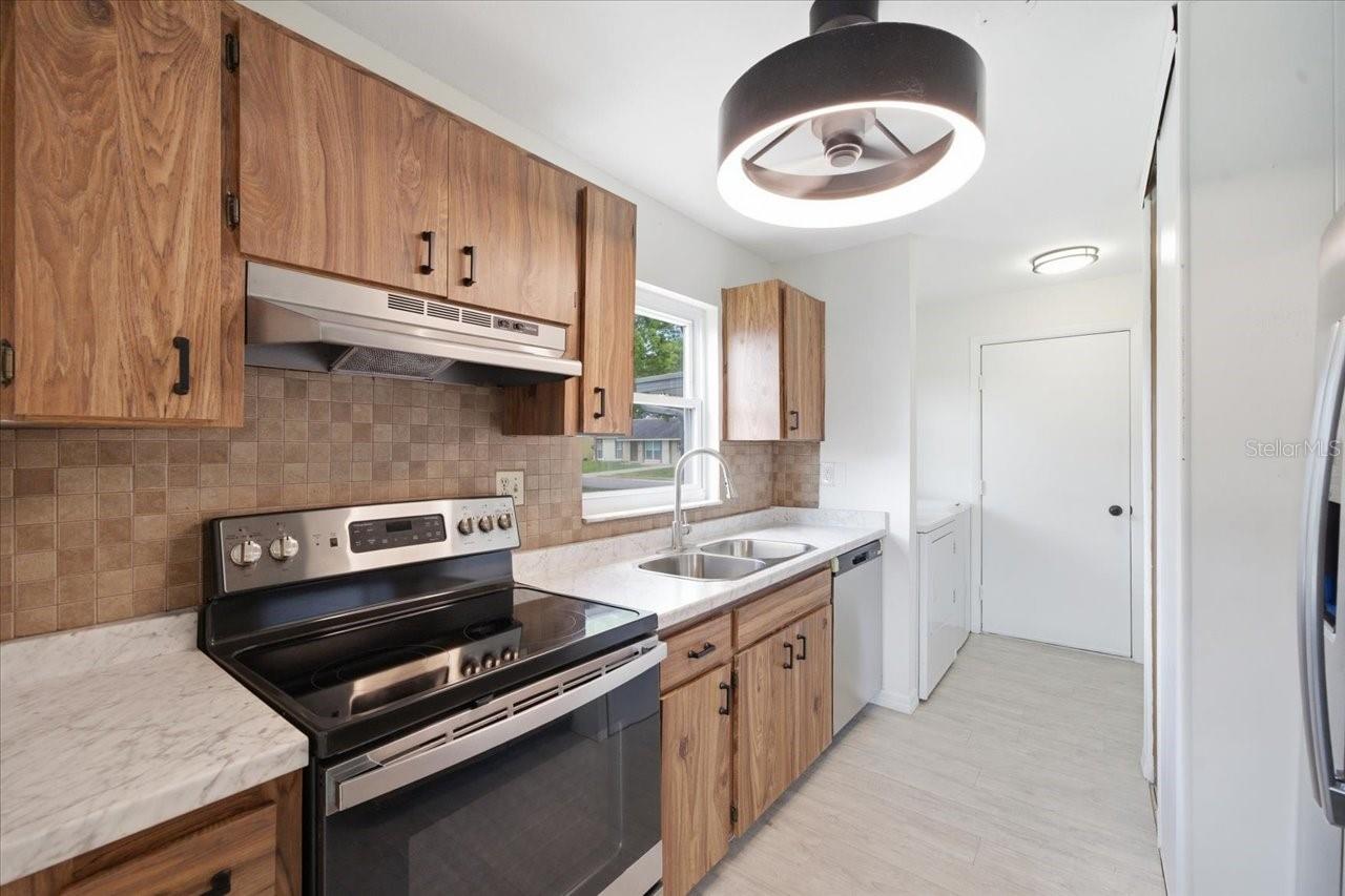 VENICE ESTATES SUB - Residential